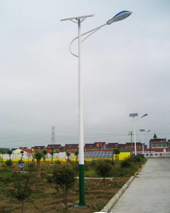西区6米特价太阳能路灯